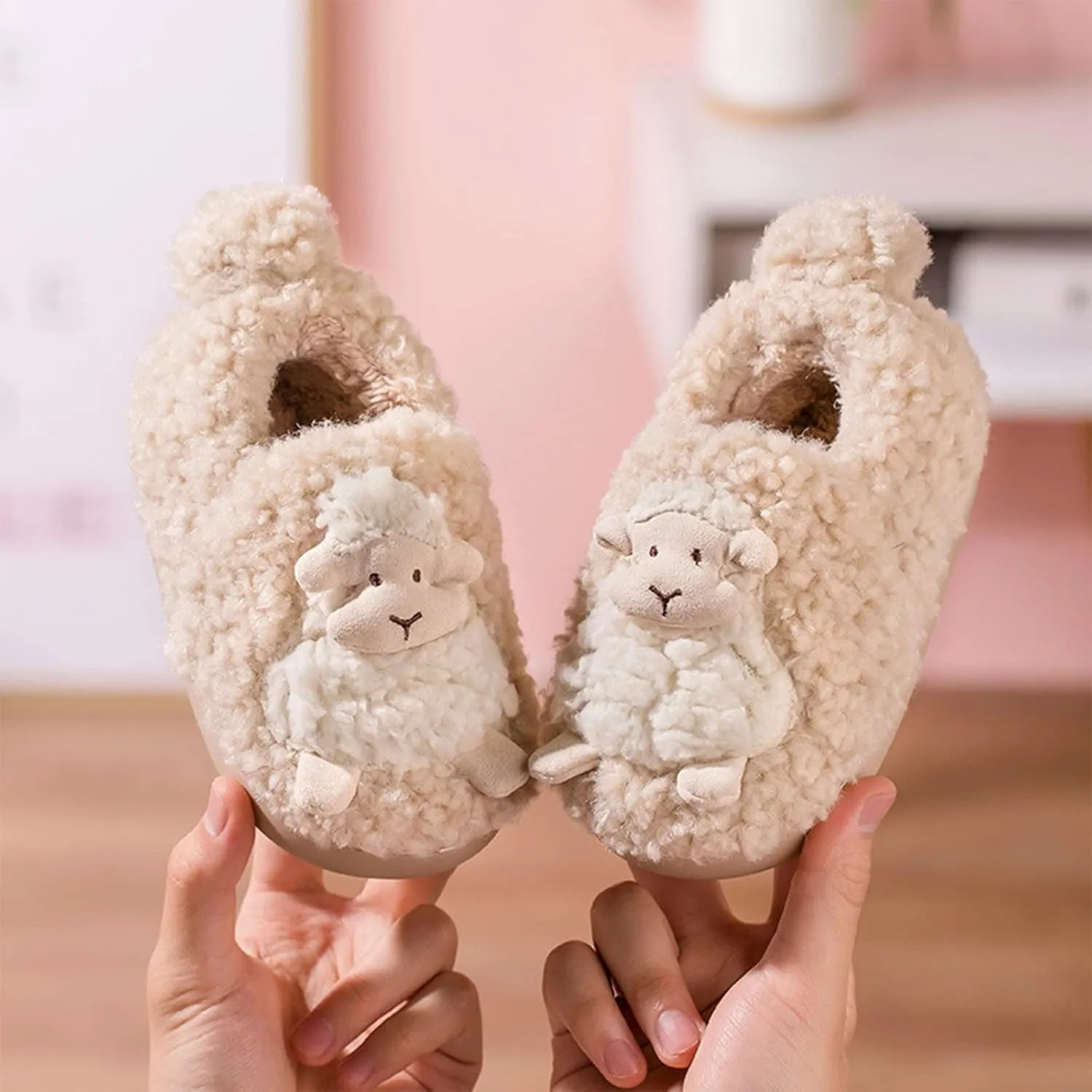 Autumn and Winter Cute Boys and Girls Slippers Flat Bottom Soft and Comfortable Warm Sheep Shape Toddler Slippers