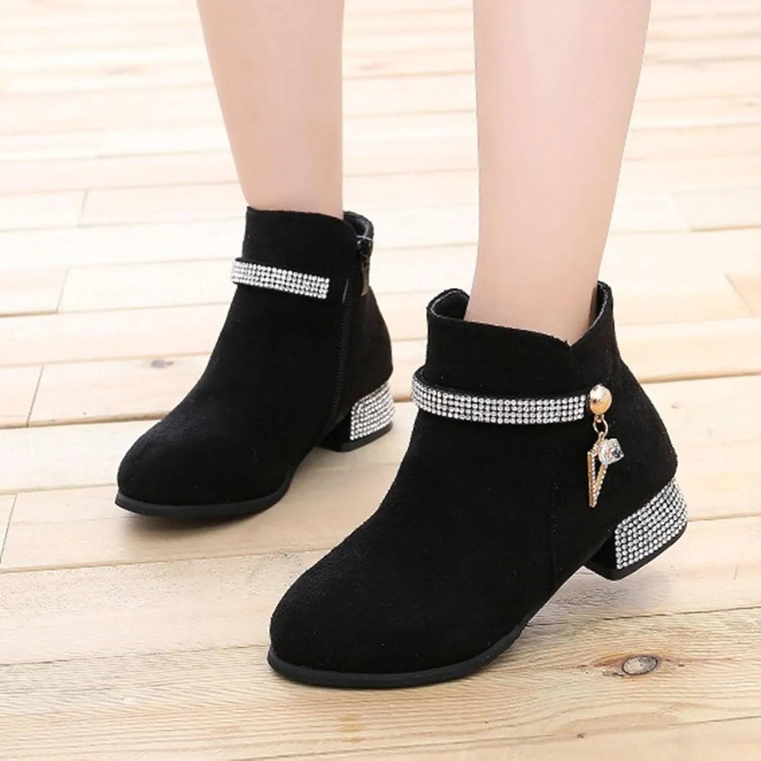 Boots for Girls and Boys Snow Boots Buckle Winter Comfort Warm Fur Lining Ankle Boots Waterproof Lining Soft Sole