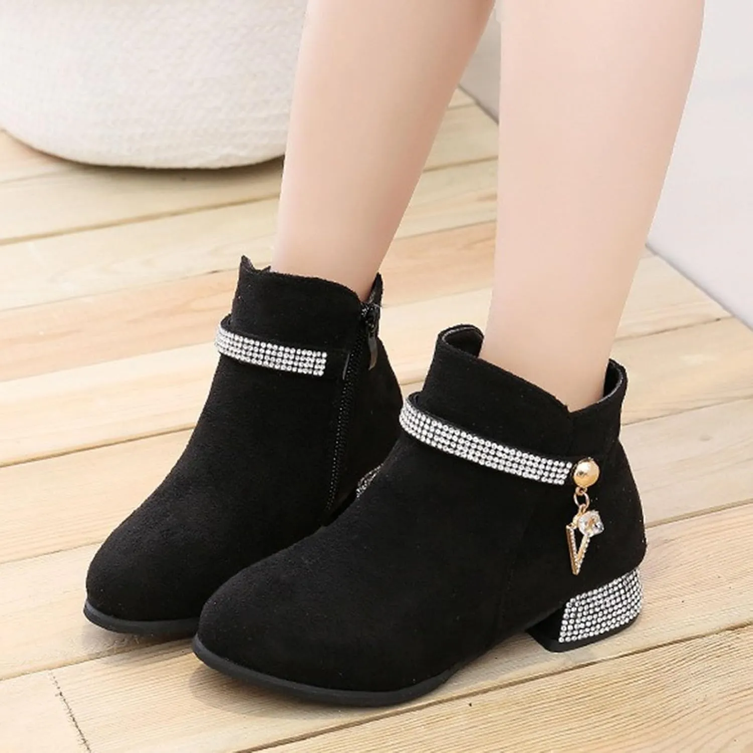 Boots for Girls and Boys Snow Boots Buckle Winter Comfort Warm Fur Lining Ankle Boots Waterproof Lining Soft Sole