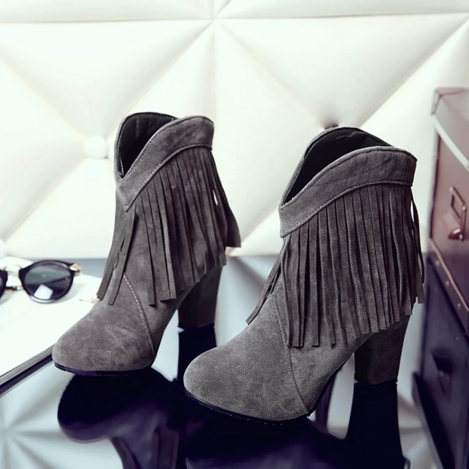 Cowboy Boots for Women Flat Womens Ruffled Ankle Boots Low Chunky Block Stacked Heel Boots Slip On Pointed Toe Western Shoes 52