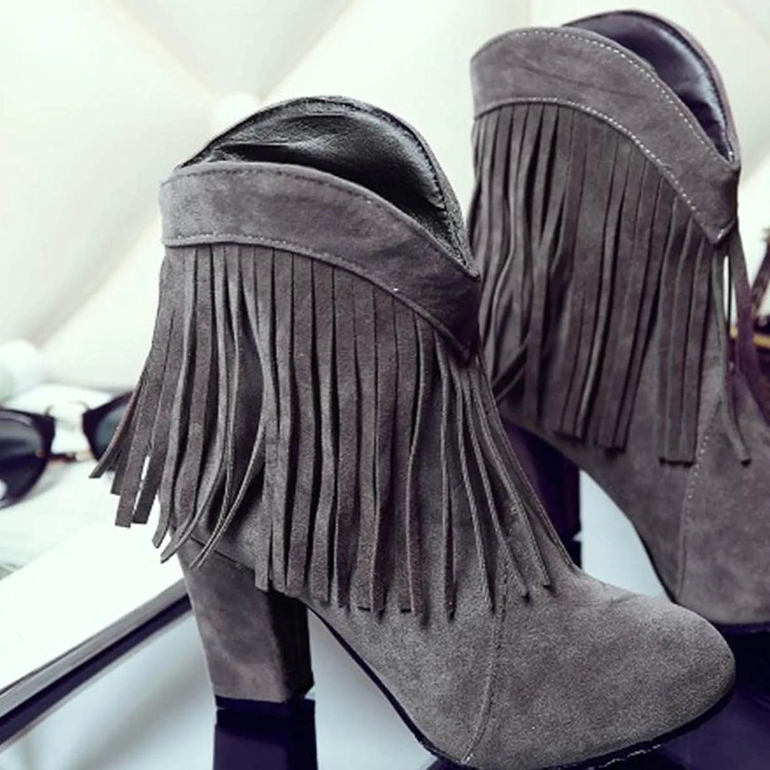 Cowboy Boots for Women Flat Womens Ruffled Ankle Boots Low Chunky Block Stacked Heel Boots Slip On Pointed Toe Western Shoes 52