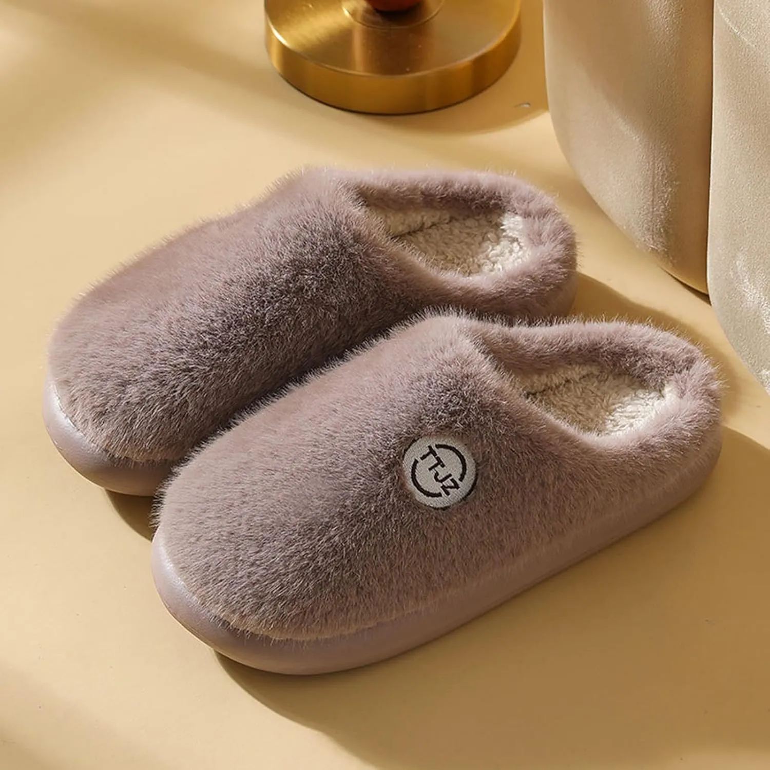 Ctreela Soft Fuzzy Slippers for Women House Slipper Clog Fluffy Slide on Indoor Slipper Furry Lined Bedroom Shoe Cozy Slides