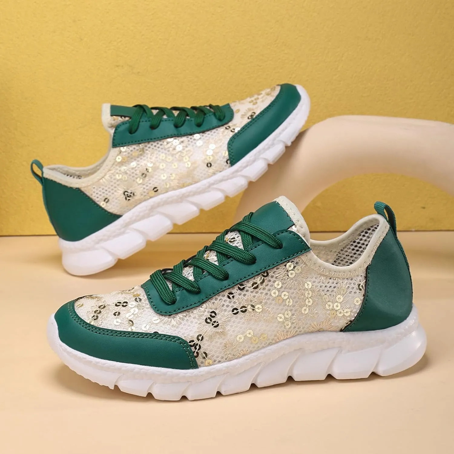 Flying Weaving Sneakers Women New Korean Fashion Round Head Lace Up Casual Shoes Thick Bottom Running Shoes Womens Shoes Water