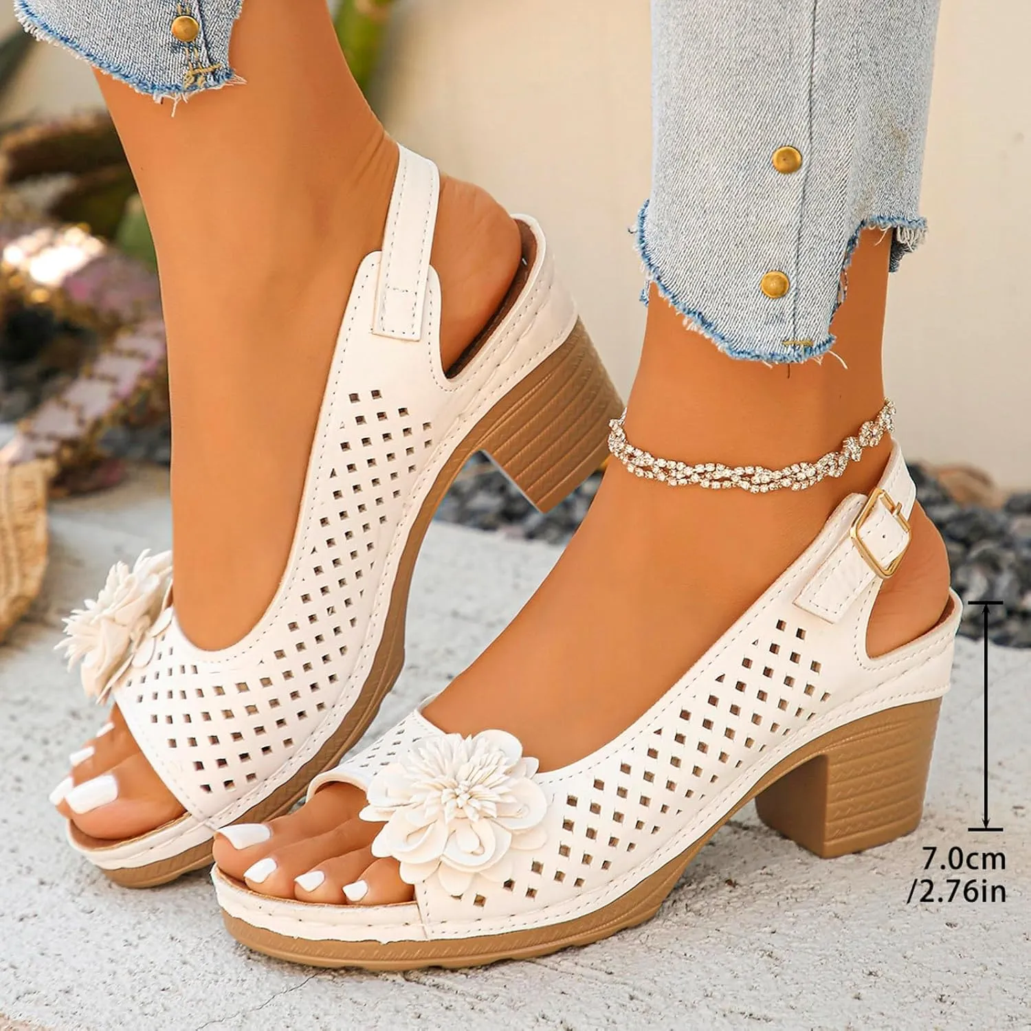 Ladies Orthopedic Sandals Slides Non Slip Beach Sandals Trendy Elegant Flowers Decor Hollow Out Low Heel Sandal with Adjustable Buckle Straps
