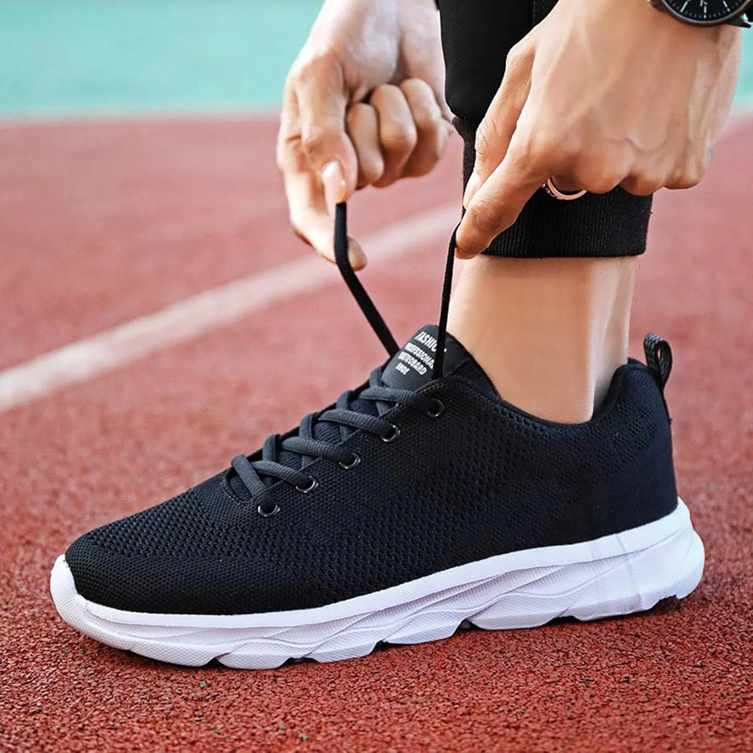 Lovers Fashion Mesh Breathable Flying Woven Sneakers for Men and Women Color Matching Casual Mens Fashion Sneaker Boots
