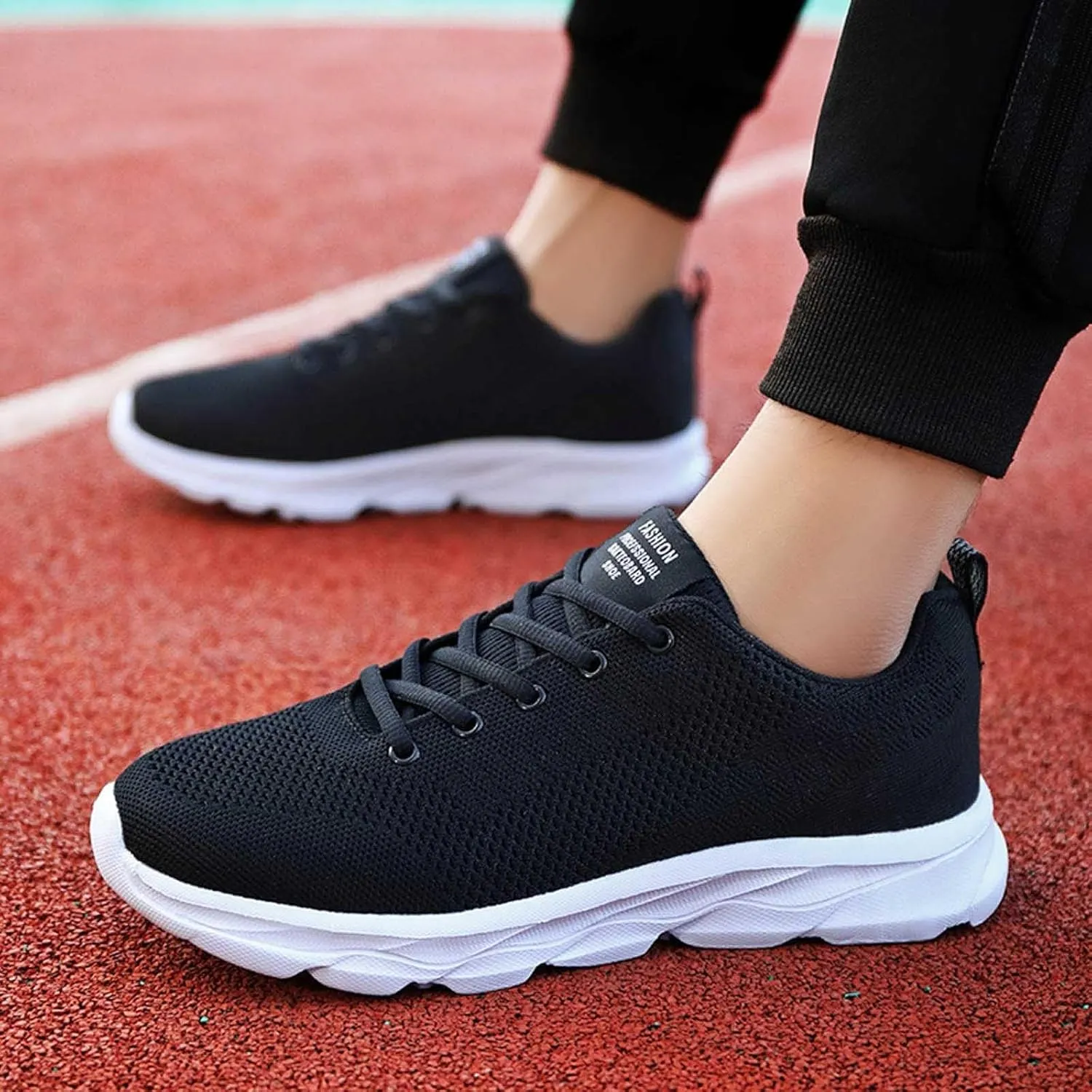 Lovers Fashion Mesh Breathable Flying Woven Sneakers for Men and Women Color Matching Casual Mens Fashion Sneaker Boots