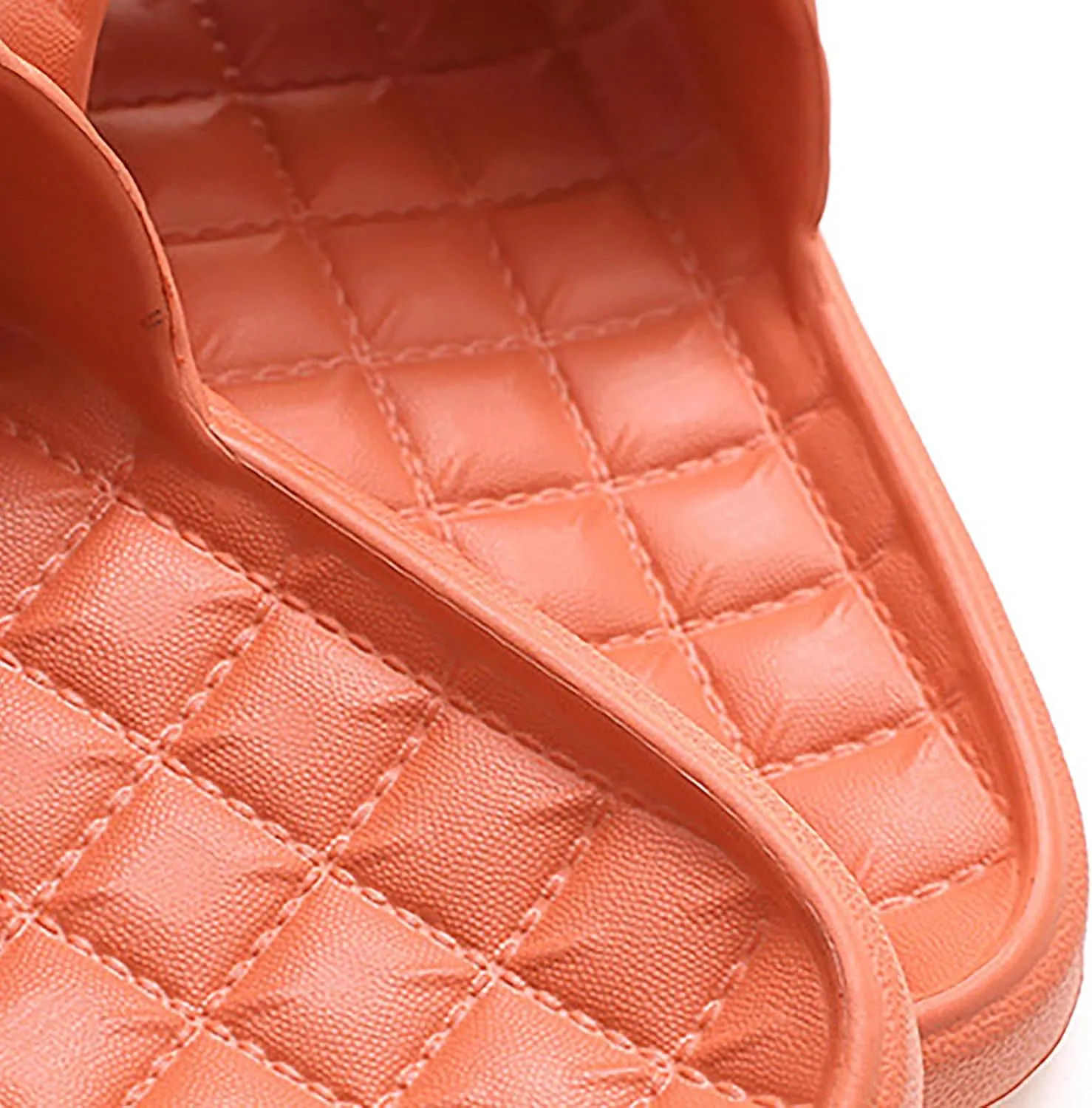 New Slippers for Women in Summer Indoor Bathroom for Men Slippers for Couples Hotel Soft Soles Shiny Slides for Women