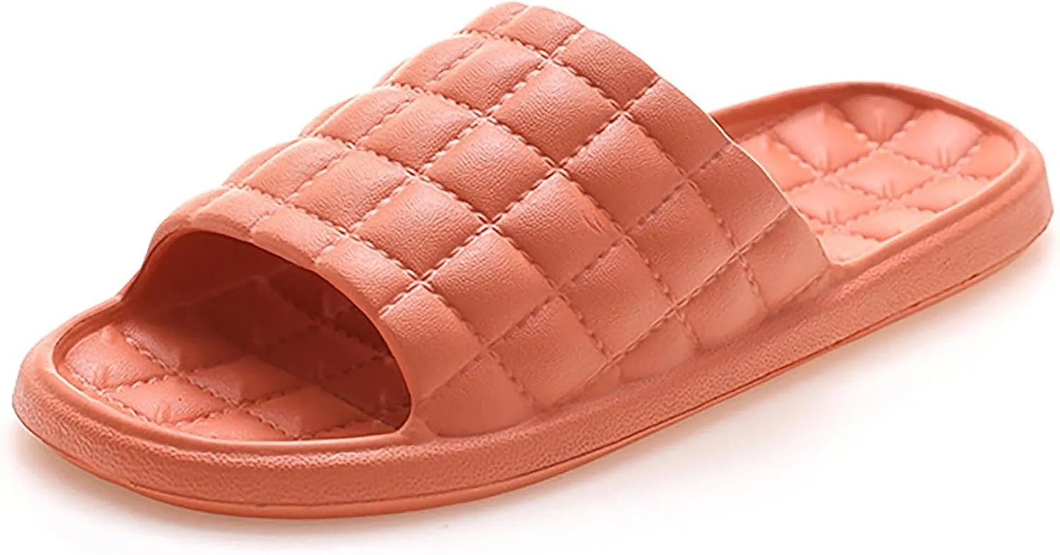 New Slippers for Women in Summer Indoor Bathroom for Men Slippers for Couples Hotel Soft Soles Shiny Slides for Women