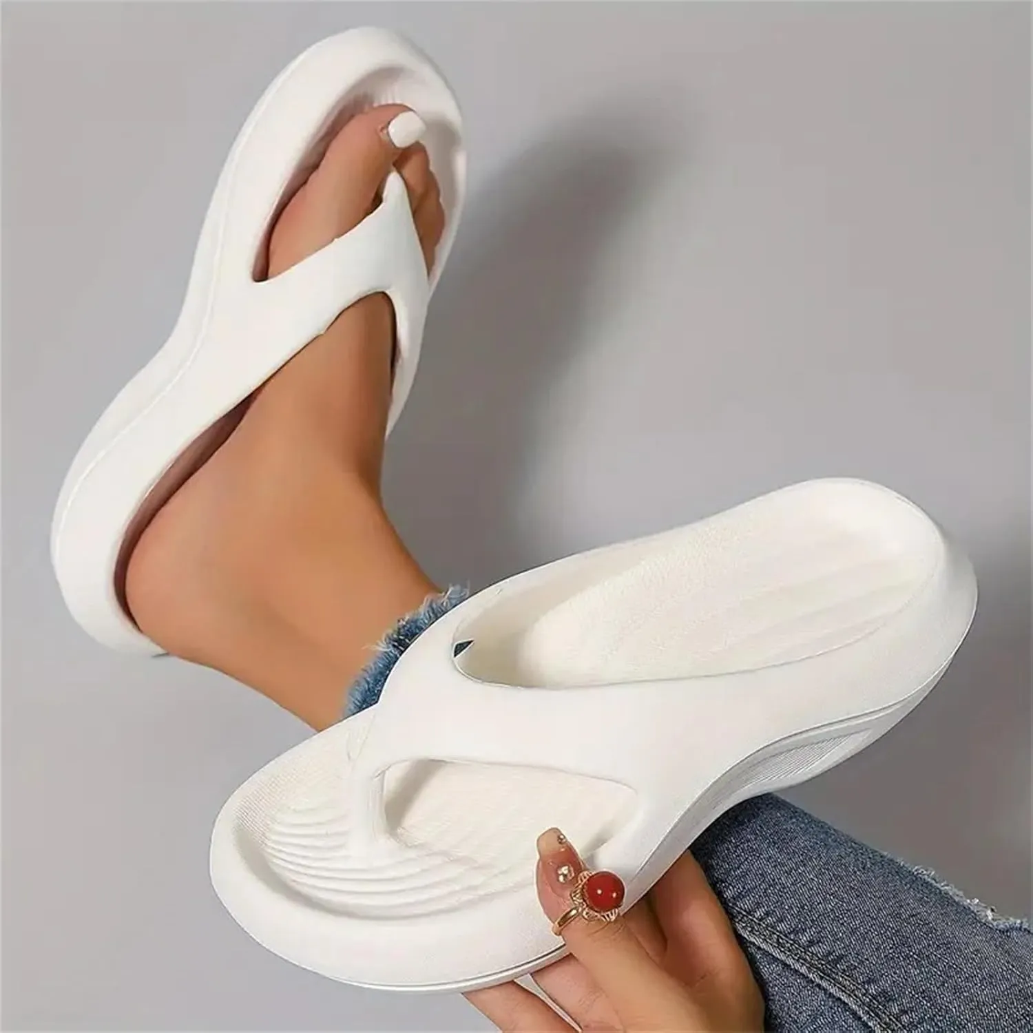 Orthopedic Sandals for Women Comfortable Flip Flops with Arch Support for Women Plantar Fasciitis Orthotic Summer Beach Platform Recovery Shoes Soft Cushion Lightweight Thong Sandals