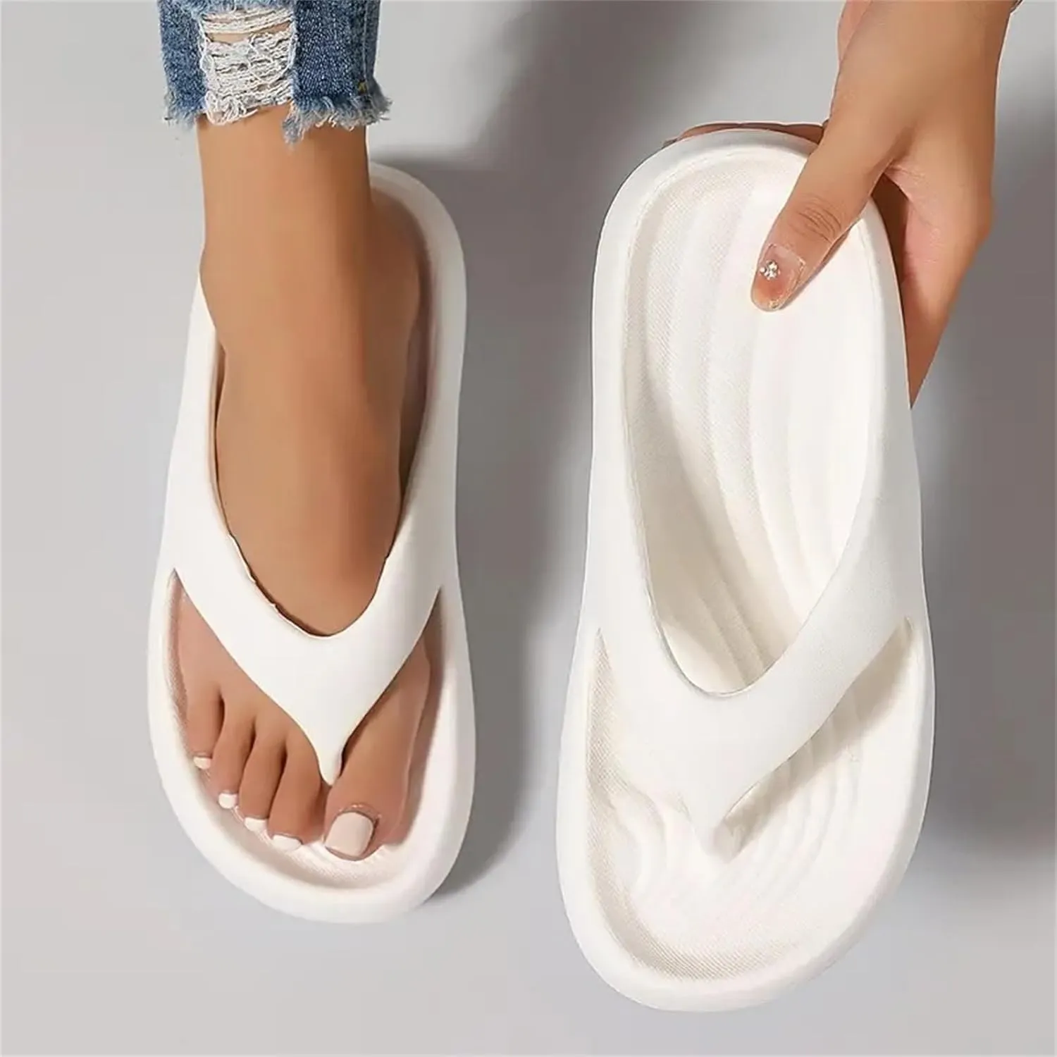 Orthopedic Sandals for Women Comfortable Flip Flops with Arch Support for Women Plantar Fasciitis Orthotic Summer Beach Platform Recovery Shoes Soft Cushion Lightweight Thong Sandals
