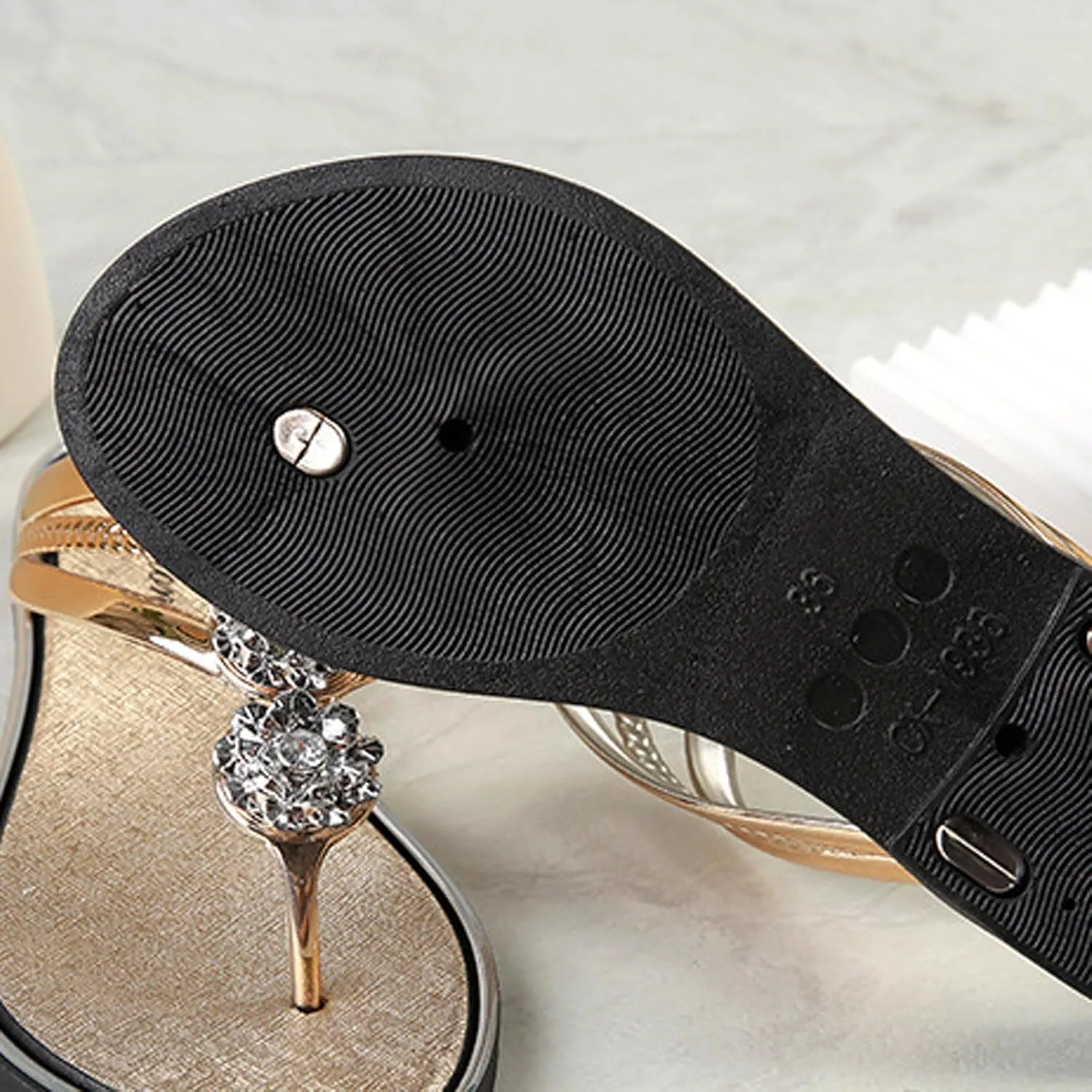 Rhinestone Flip Flops for Women Bohemian Slippers Flats Summer Beach Flat Sandals Comfort Clip Toe Slide Sandal