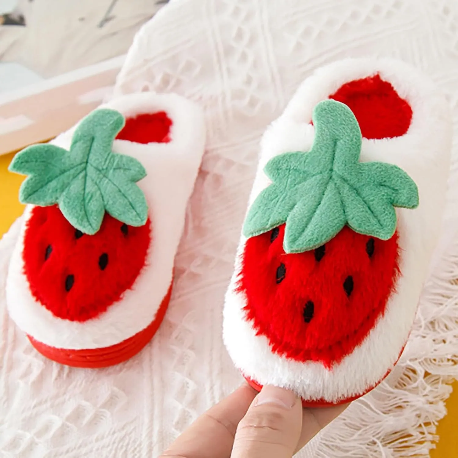Sweet Strawberry Slippers for Toddler Kids Winter Cute 𝐂ozy House Shoes Girl Boy Warm Fleece House Slippers