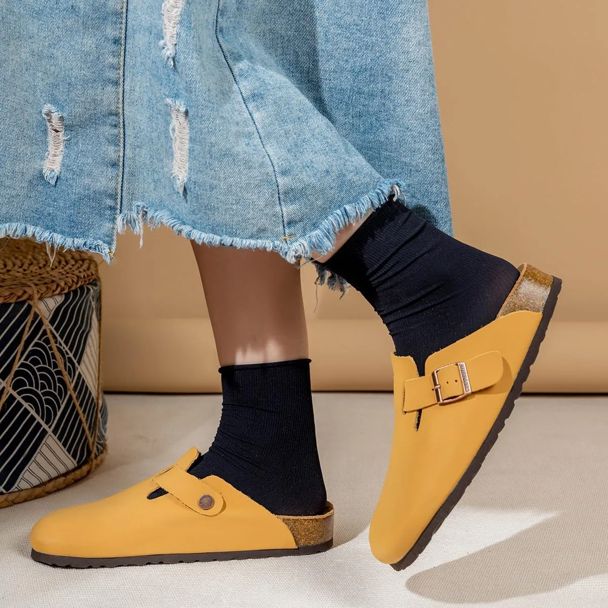 Unisex Cork Clogs and Mules,Soft Smoonth Leather Women/Men Sandal House Slipper,Skin-Friendly and Comfortable Footbed Suede Slippers,Arch Support,Adjustable Buckle